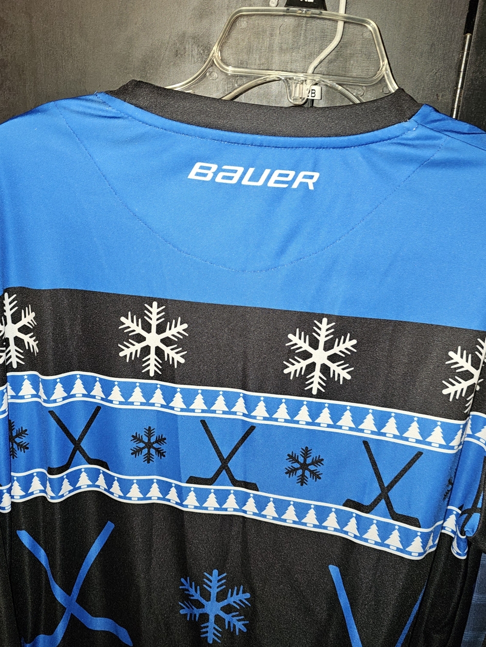 ❤️ GUC Size Large Bauer Nexus Blue & Black Men's Sweater - Picture 5 of 6
